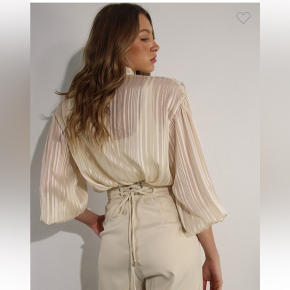 #226 “ RUFFLE BLOUSE” - Picture 11 of 14